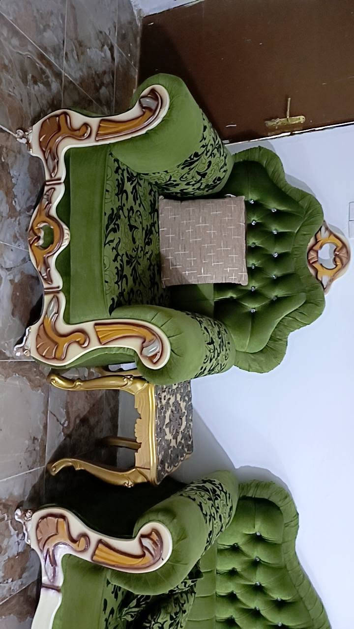 تخم للبيع نظيف جدا والسعر ع الخاص ***********
