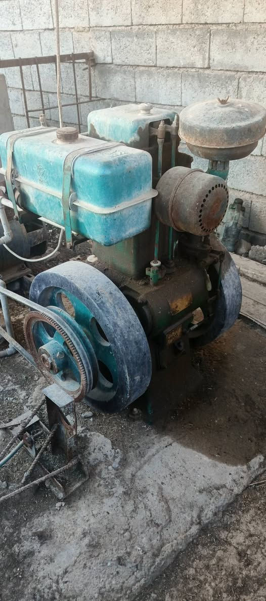 السلام عليكم  لستر توبلان للبيع مشتغل شهر واحد فقط  ومتروك  دهن مره واحد مبدل  التصالل***********
