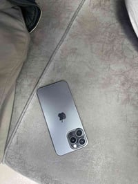 آيفون 15 برو ماكس • ٢٥٦ • مبدل شاشة