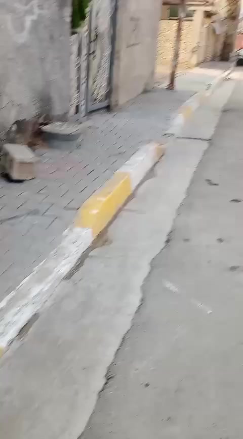 بيت للبيع خمسين متر خلفي نضيف ومرتب بي سخان وتانكي وكامل جاهزللسكن خطين ماء خطين كهرباء وسحب ونت جاهز موقعه خدمات مسقط خلف ابو زهراء المضمد قرب مولدت سعد استفسار اتصل عل رقم ***********
ملاحظه البيت فارغ حالين سعر البيت 25وبي مجال
