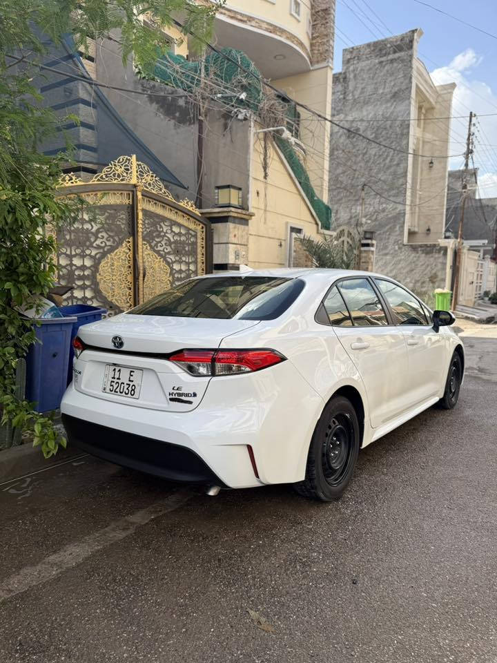 السلام عليكم كورلا LE 2024 دخول جديد وارد امريكي
(( ياباني اصل ))
Toyota Corolla Hybrid Le 2024 white 1.8
        
               الون : ( ابيض ثلجي )
           حجم المكينه : 1800 هايبرد
المسافه المقطوعه : 8 الاف ميل فقط
الضرر : ضبغ البنيد وجاملغ الايمن 
                      بدون ايرباك
#مواصفاتها LE
1. ﻿﻿﻿شاشه
2. ﻿﻿﻿كامرا
3. ﻿﻿﻿هند بريك بصمه
4. ﻿﻿داخل مخمل

تفاصيل اكثر هذا رقمي ‭0770 963 3108‬
تحويل مباشر
مكاني بغداد الدورة حي الصحة
