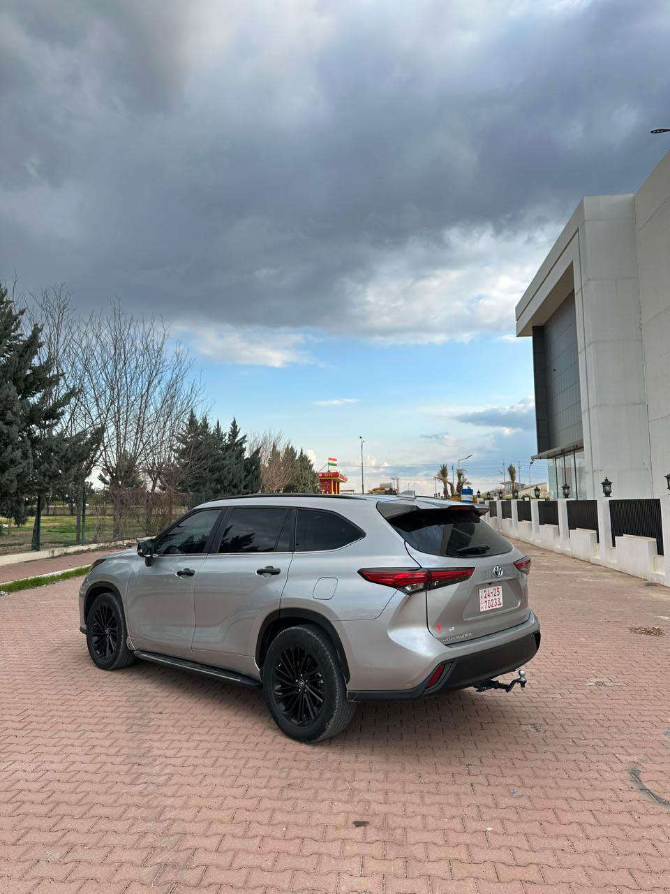 تلفون ***********
تويوتا هايلندر ٢٠٢٣ هايبريد
جاملخ و ربع باب صبوخ بدون دواخل بدون ارباك
مواصفات xle فول فول هايبرد٤سلندر بصمه شغال سلايت ٣ مقعد كشنات جلد و تدفيه وكهربا بريك بصمه شاشه كبير كاميره ويل كروم لايت زينون باب بصمه تحكم استيرن تحديد سرعه سندوق شفت بردات بلادي داخل ابيض فول فول مواصفات
دعامي لل دعامي ب شرط سياره رقم كاتي فحص و هزه جاهز
سعر ٢٨٨ ورقه مجال بسيط اكر, نينوى
