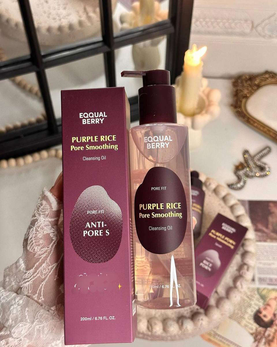 غسول زيتي من شركه ايكوال بيري   الكورية 🇰🇷🇰🇷🖐️💝
غسول زيتي " بخلاصة الرز 🥹✨ " 

يجمع الغسول الزيتي بين العديد من الزيوت المغذية للبشرة 💪🏻

 زيت التنظيف 💯 هذا يركز على الحصول على بشرة أكثر نضــارة وتغذيه ،، تعمل على تنعيم البشرة 
يقوي حاجز البشرة ويحسن الاحتفاظ بالرطوبة ويقلل بشكل واضح من فرط التصبغات🤤
صمم خصيصاً لأزالــة المكياج والشوائب💯 من الوجه وازاله الرؤوس السوداء والمسامات 

تنظيف 🙈البشره بعمق يحتوي على مزيج من الزيوت 
مناسب جميع أنواع البشرة ولا يسبب جفاف 🫶
المنشأ كوري الاصلي 🇰🇷🇰🇷

#ستوريات + #بوست


**إذا كنت صاحب هذا الإعلان وتريد حذفه لأي سبب، رجاءا أرسل رسالة إلى الدعم الفني**