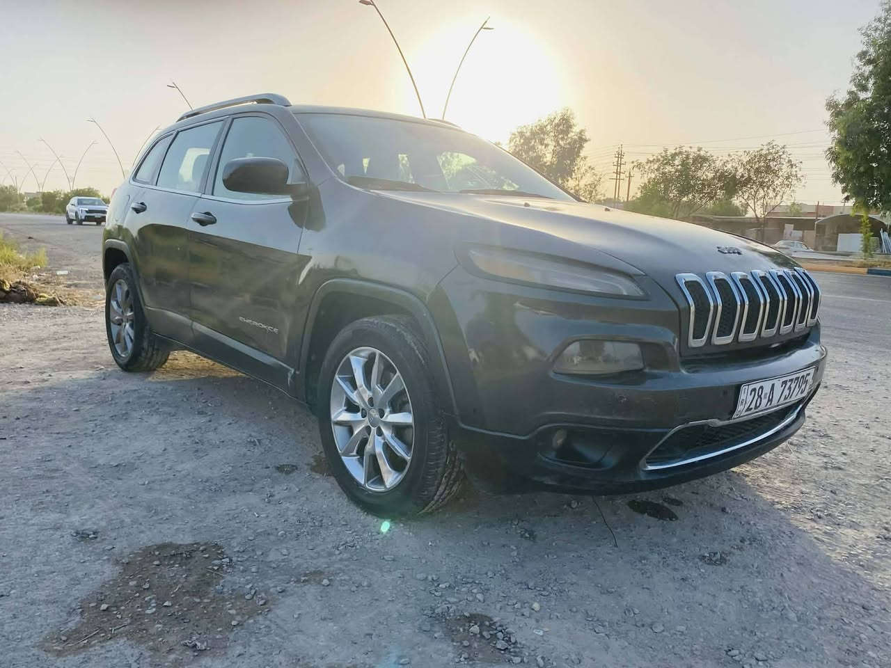 جيب موديل 2017 رقم نكليزي مكينه 4 سرندر  سياره فول مواصفات سياره مصبوغه عنوان ديالى   السعر105 بيهه مجال يرهم مراوس ***********
