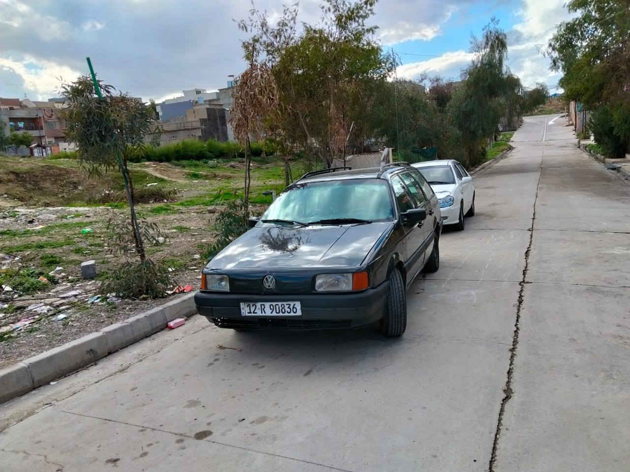 السلام عليكم
باسات بسمي شرط التحويل  

مكينة مال كصة وكير شرط

بطارية جديدة

كربون بانزين

موديل 1992

سنوية لي 29

السعر 38وبيها مجال
العنوان جانب الأيمن مشيرفه الأولى 

***********

***********
