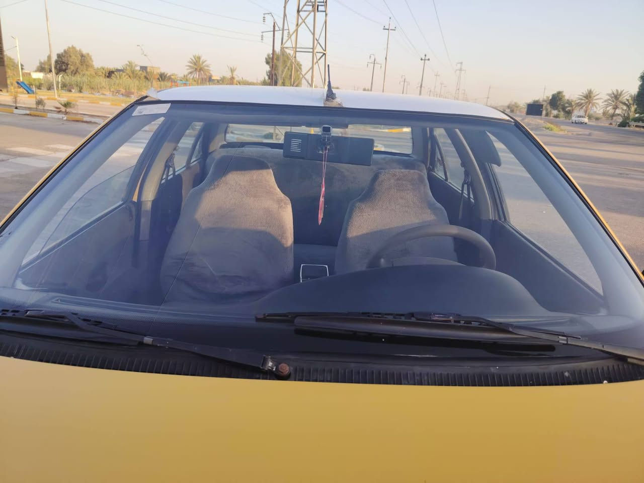 سلام عليكم بيجو بارص موديل 2015 رقم جديد هزه جديده مصفره هيئه وغرامات تبريد شغال تخم تاير  بيه جمالغ وبنيد أمبدلات حداديه جديده سنويته ل 29 كير ومكينه مكفولات السعر 37 وبيه مجال ***********
