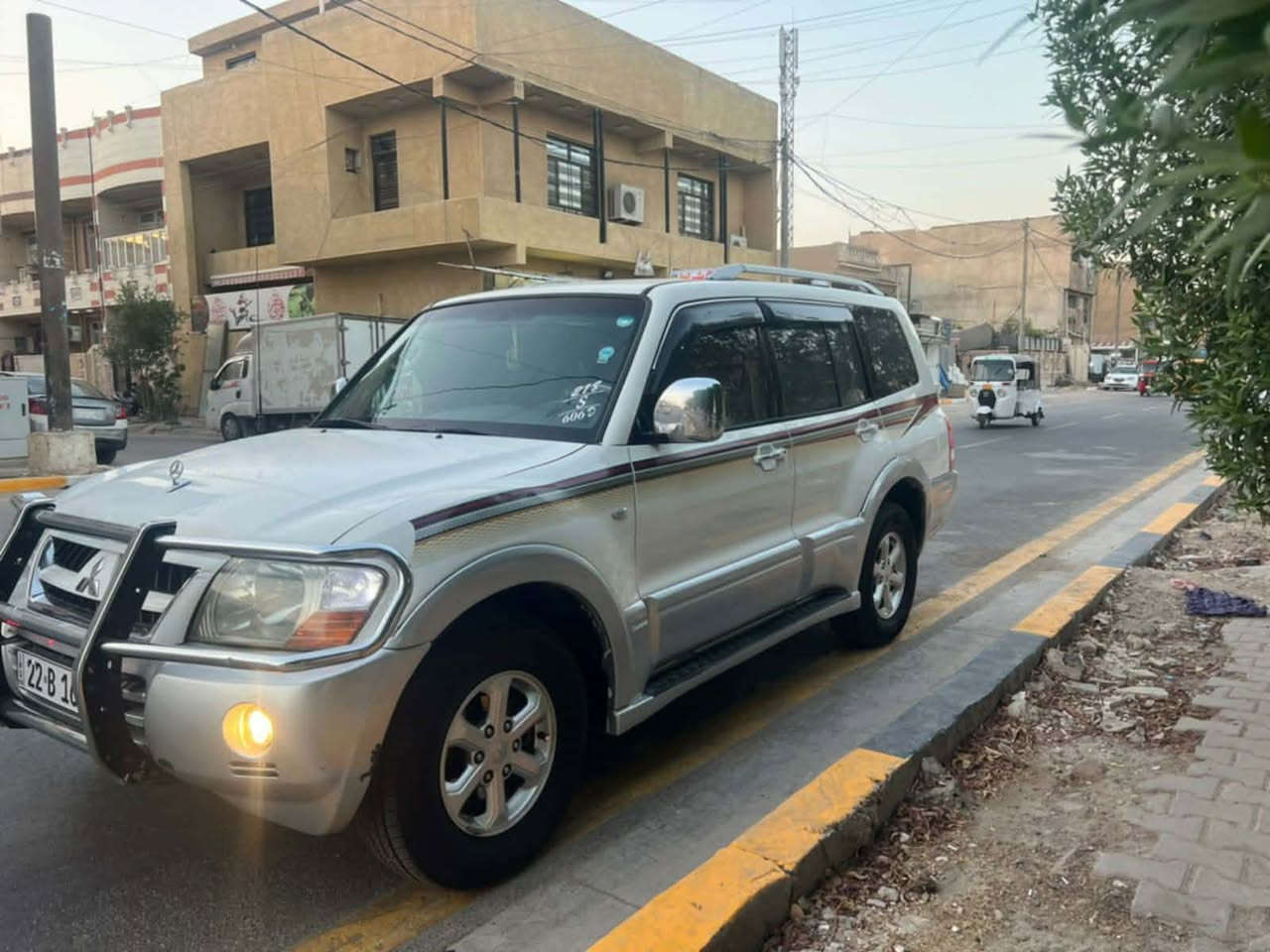 سلام للبيع باجيرو موديل 2006رقم اربيل الجديد باسمي تحويل او وكاله حاضرين السياره كفاله عامه فقط بيه صبغ بخشم الجاملغ  مال لصدر كير مكينه حداديه تبريد كفاله تخم تاير جديد شاشه كامره مري شفط 7راكب حجم المكينه  3000المرغوب السعر98وبيه مجال
المكان بغداد الحريه 
الاستفسار اكثر ***********
