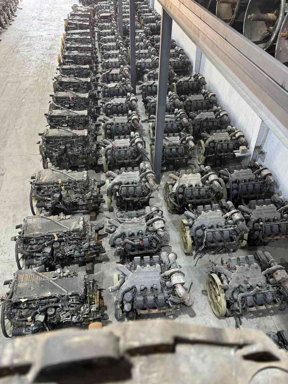 الان موجود انواع الكيرات ومحركات لسيارات مرسيدس 
نوع. اكتروس. اكسور. اتيكو. اروكس. 
العنوان اربيل صناعه شمالي كراج 
محمد حجي سمير كركوكي 
للاستفسار اتصل على الرقم 
009647503130750
009647701326202

Now available: various types of gearboxes and engines for Mercedes vehicles: Actros, Axor, Atego, Arox.
Address: Erbil, North Industrial Area, near the garage of Mohammed Haji Samir Kirkuki.
For inquiries, please call:
009647503130750
009647701326202


**إذا كنت صاحب هذا الإعلان وتريد حذفه لأي سبب، رجاءا أرسل رسالة إلى الدعم الفني**