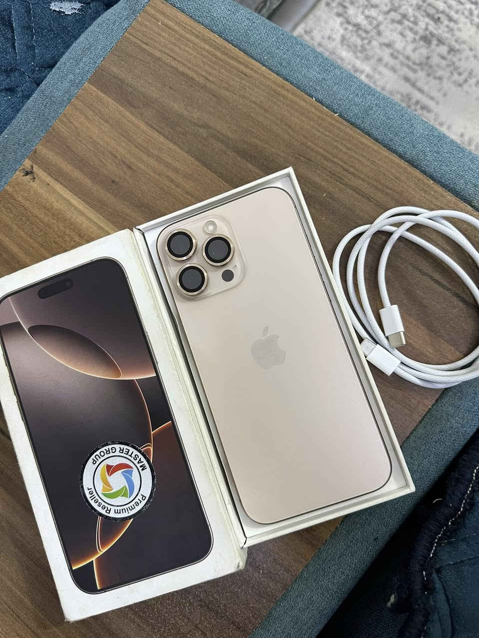 ايفون 16 برو ماكس ماستر بطاريه 96 ذاكره 256 لون المميز شخط مابي كلشي مامبدل مال بيت سعر 1425 مكاني بغداد كاضميه ***********
