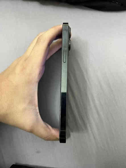 السلام عليكم ايفون 13 بروماكس ذاكرة 128gb بطارية 83  للبيع ب 600 وبي مجال مكاني اليرموك اربع شوارع (هاي الكسر باللزگة مو الشاشة ) 
***********
