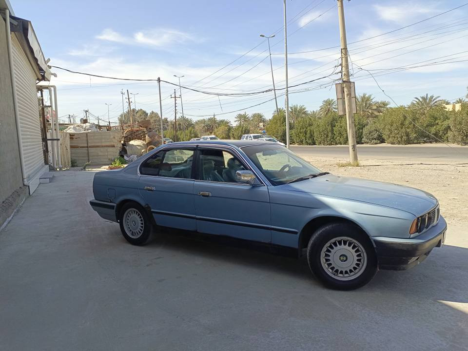 السلام عليكم بي ام حجم ٥٠٠ مكينه وكير صدر حلو سياره راعي متوفي يكملون القسام تتحول السياره الشراي يتصل ***********السعر30 قفل 🔒 بغداد, العراق
