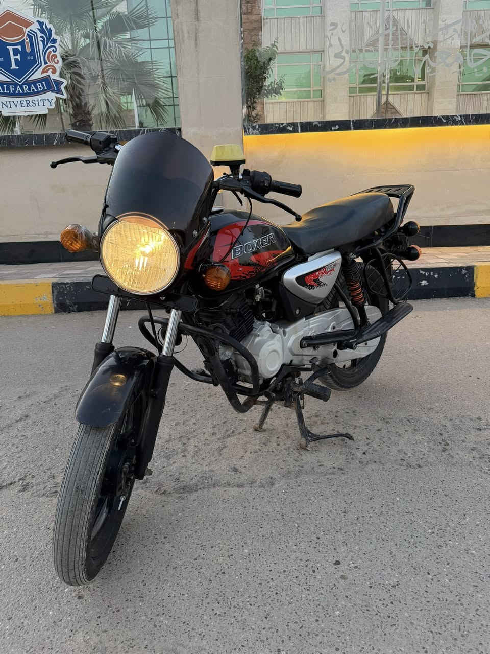 دراجه بوكسر موديل 21 كلاسك دراجه نضيفه 

صارلي شهرين من اشتريتها حسب حجي راعيها الي،شتريتها منه كالي ما مجفته مبدل قطع بالمكينه الدراجه مناقصها شي كبل للشغل لا تبخر ولا تنقص
ورقم انكليزي رقمها واسط سنويه مشروع وطني تحويل ثاني يوم 

السعر 1650 بيها مجال حك الجيه 

تواصل : ***********
