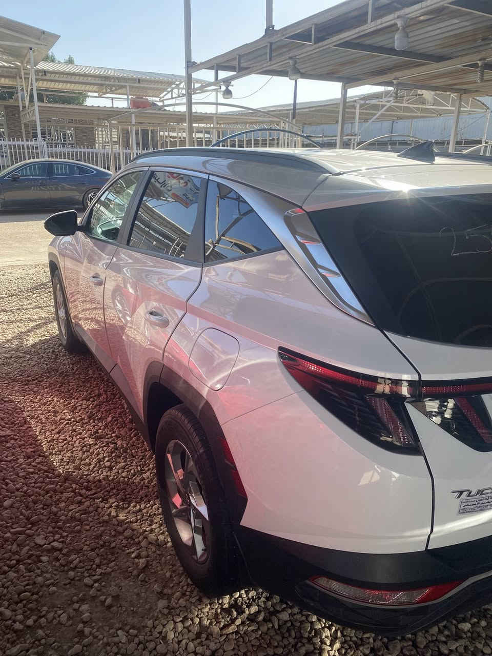 السلام عليكم توسان موديل 2023 السيارة دخول جديد مابيها اي نقص تترقم جميع المحافظات معاملة رقم فقط السياره بيها ربع البنيد صبغ والباقي كفاله عامه موجود بالحله سعرها 195 $ وبي مجال للتواصل خاص او اتصل ***********
