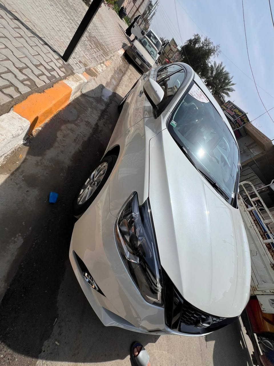 السلام عليكم
⭕سنترا نيسان
⭕ فئة sv
⭕موديل ٢٠٢٥
⭕رقم بغداد انكليزي
⭕محرك ١٦٠٠
⭕٤ سلندر
⭕شاشة تحكم
⭕فتحة سقف (بنيراما)
⭕كامرة خلفية
⭕ماشية ٢٧٥٠
⭕يعني زيرو
⭕سيارة ما بيها نقص اي شي
⭕ بعدها بوضعيت شركة ضمان ٣سنوات او ١٠٠ الف كيلو متر 
⭕تحويل مباشر
⭕السعر خاص او  الاتصال على الرقم
***********
***********
