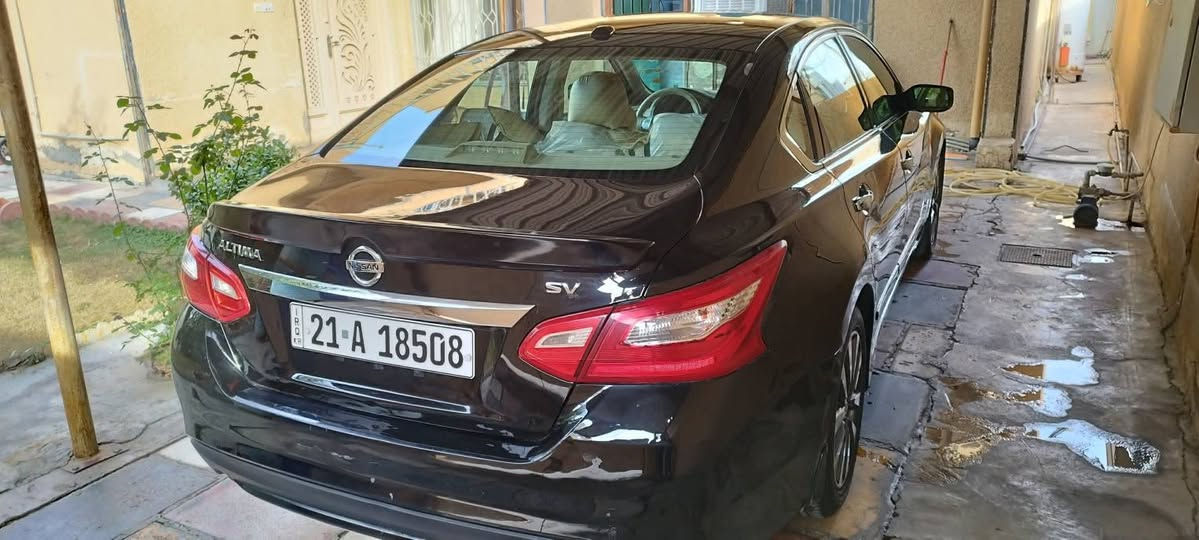 نيسان التيما موديل ٢٠١٧ SV
حادثها جاملغ امامي ايمن فقط كما موضح بالسونار المرفق مع الصور 
محرك وكير مكفول 
داخل صحراوي 
السنوية بأسمي شرط التحويل .. السنوية نافذة من الشهر الثاني لهذه السنة 
السعر ( ١٣٥ ) ورقة 
مكان السيارة تكريت 
للاستفسار : ***********
