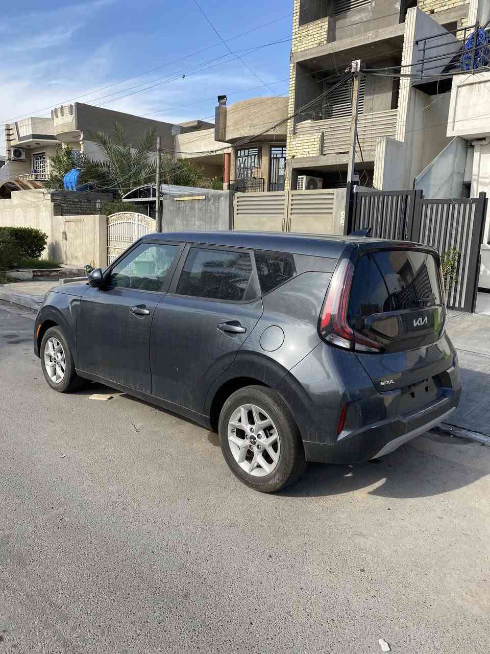 كيا سول موديل 2024  وارد امريكا دخول جديد
  فحص موقت بدون ارقام باسم شخص 
بدون شواصي 
صبغ فقط بنيد 
بدون ولا  ايرباك كلها بلادي 
داخل لون بيجي 
ماشيه 35 الف 
السعر 150$ بيه مجال 
للاستفسار 

‭٠٧٨٨ ٦٨٤ ٢٦٠٧‬
