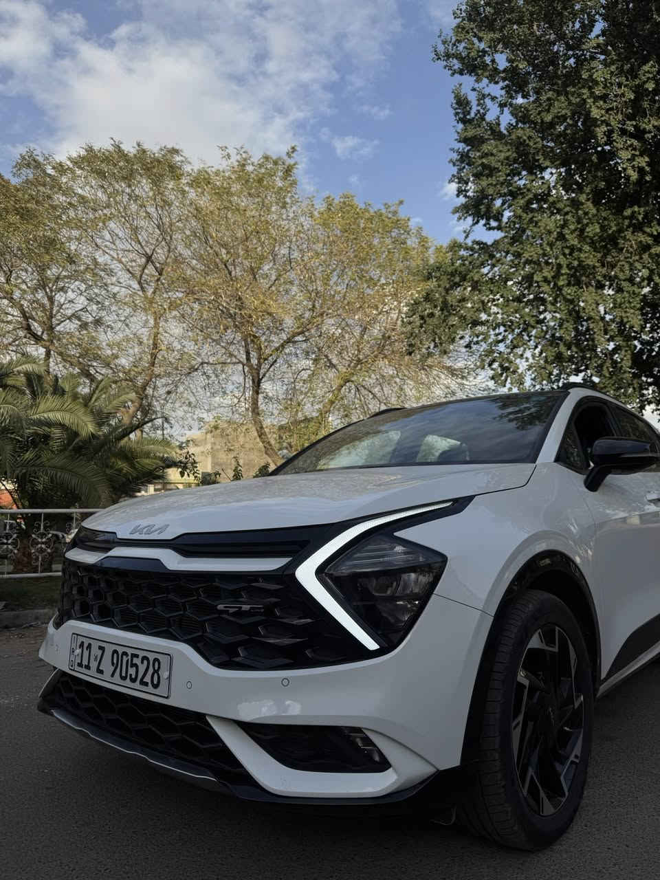 سبورتج  جي تي لاين 2025
كفالة عامة من كلشي شرط زيرو(
فول مواصفات اعلى فئة بالسبورتج (gt line 1/1)
 رقم بغداد دولي باسمي شخصيا هزة جديدة سنوية جديدة
ماشيه 5 الف كيلو فقط 
ضمان اگدال خمس سنوات
- وارد خليجي 
-رادارات
‏‎ - بانوراما 
- بصمتين
‏‎ - مكينة.٢٠٠٠ دوش 
-‏‎ مرتبط بناقل حركة أوتو 6 نمر
‏‎ - عدد AIR BAG6
‏‎ - حساسات أمامية 
‏‎ - حساسات خلفية
‏‎ - لايت زينون + LED
‏‎ - كشافات 
‏‎ - بك لايت LED
‏‎ - ويل كب 19
‏‎ - قبضات أبواب من الألمنيوم
-‏‎ اريل نفكيشن
-‏‎ تشغيل عن بعد 
‏‎ -فتح الصندوق كهرباء ذكي 
‏-‎ دشبول شاشة 
‏‎ - شاشة ابل كار بلي واندرويد اتو
‏‎- كاميرا دوارة
‏‎ - المقاعد جلد اسود 
‏‎ - تدفئة المقود والكشنات الأمامية + تبريد الكشنات الامامية
‏‎ - مثبت السرعة Cruise 
- الأوامر الصوتية
‏‎- أوضاع القيادة  Drive Mode
‏‎ - فحص أنظمة السيارة 
‏‎ - حساسات ضغط اطارات 
‏‎ - شفتات مقود
‏‎- تبريد شاشة
‏‎ - هاند بريك بصمة 
‏‎‏- ABS 
‏‎‏ - Auto Hold    أوتو هولد
‏‎‏- ISO Fex        ايزو فكس
‏‎- نظام مانع الانزلاق
‏‎- نظام نزول المنحدرات 
‏‎- اشارة في المرايا الجانبية
‏‎- مخرج منفذ الطاقة 
‏‎‏- حساسات كامله داير السياره 
شاحن هاتف لاسلكي 
وسياره كفاله عامه
رقم بغداد

رقم ‭***********‬/
 بغداد/العطيفية
السعر 27000$ وبيهة مجال بسيط جداً
