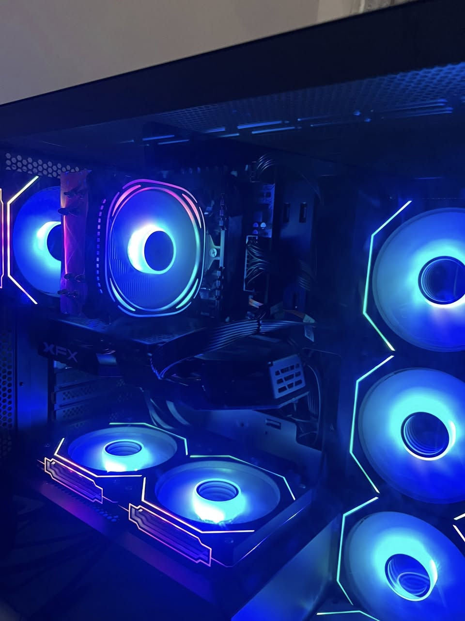 السلام عليكم 
حاسبه تجميعه للبيع 
المىاصفات  زيون 2680V4
رام 32
1تيرا m.2SSD هارد
كرت شاشة RX580/8G|XFX غير مجدد وغير مفتوح
بورسبلاي 550 واط
كيس سما
العنوان بابل محاويل توصيل موجود السعر550 وبيه مجال للشراي الشراي طب خاص ستعمال اقل الشهر


**إذا كنت صاحب هذا الإعلان وتريد حذفه لأي سبب، رجاءا أرسل رسالة إلى الدعم الفني**