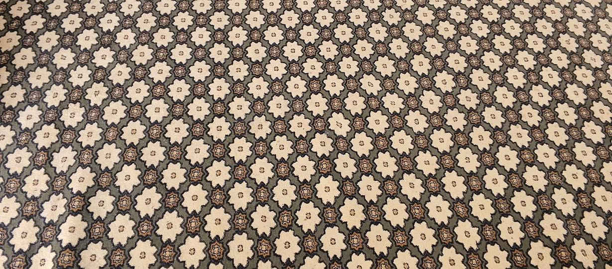 فرشه للبيع الطول 5 والعرض 4
السعر 15 الف 
للستفسار 
***********
