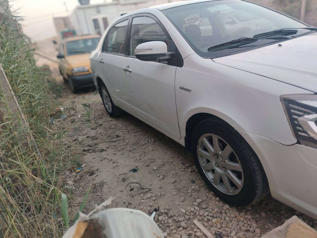 سلام عليكم جيلي موديل ٢٠١٣ مكفواله من ضربه وتبديل مشروع وطني رقم قادسيه تحويل مباشر كير ومحرك وشواصي شرط تخم تاير كهربائيات شغاله *********** مكان دوانيه عفج
