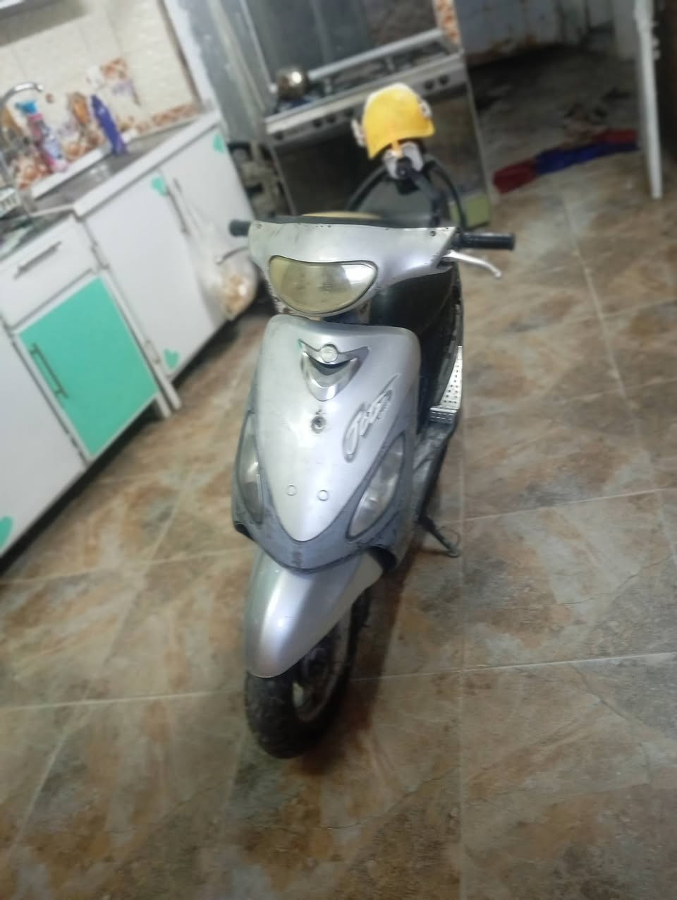 سلام عليكم ماكس منغولي نضيفه مكينه تخبل نكره بكل وقت بيه صوت بزنجيل كفرات كامله لون رصاصي نقص ستان عالي وهندر قبق ما بي شي  كهربائيات كله شغال بيع او مراوس حسب إقناعه لسعر ٢٧٥ بيه صالنصه اف ام مكان بغداد لشعله


**إذا كنت صاحب هذا الإعلان وتريد حذفه لأي سبب، رجاءا أرسل رسالة إلى الدعم الفني**