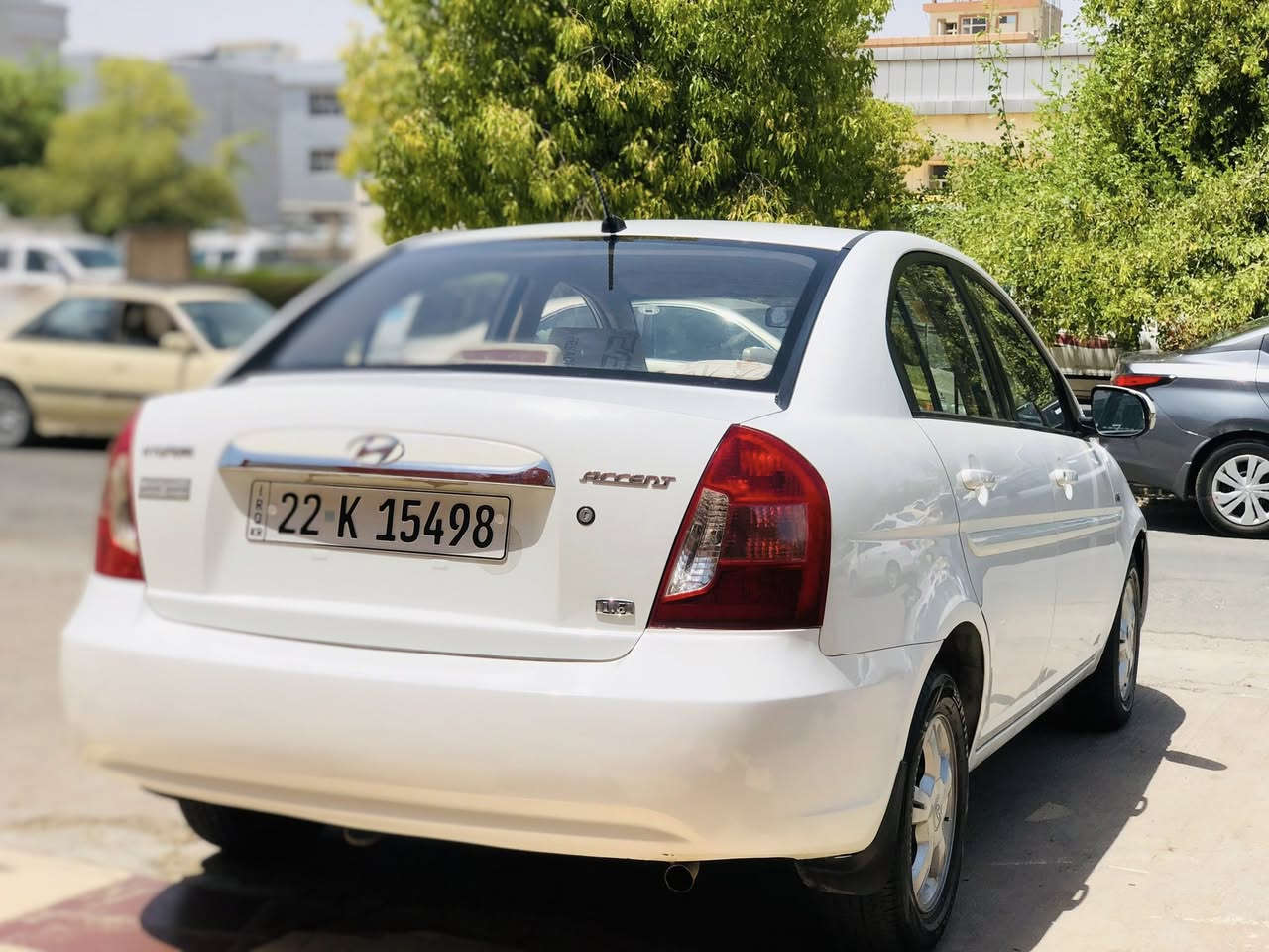 اكسنت 2011 للبيع للتواصل ***********
رقم اربيل دولي 
باسمي شرط التحويل 
مكينه حجم 16 بلادي 
اشاره بل مري 
سياره بدون ضرر 
بدون صبغ 
بس اسفل الدوسه صبغ
داخل عسلي 
4 جامات كهرب 
شاشه 
تبريد تدفئه شغال 
سياره نضيفه استخدام قليل 
الموصل الجانب الايسر
