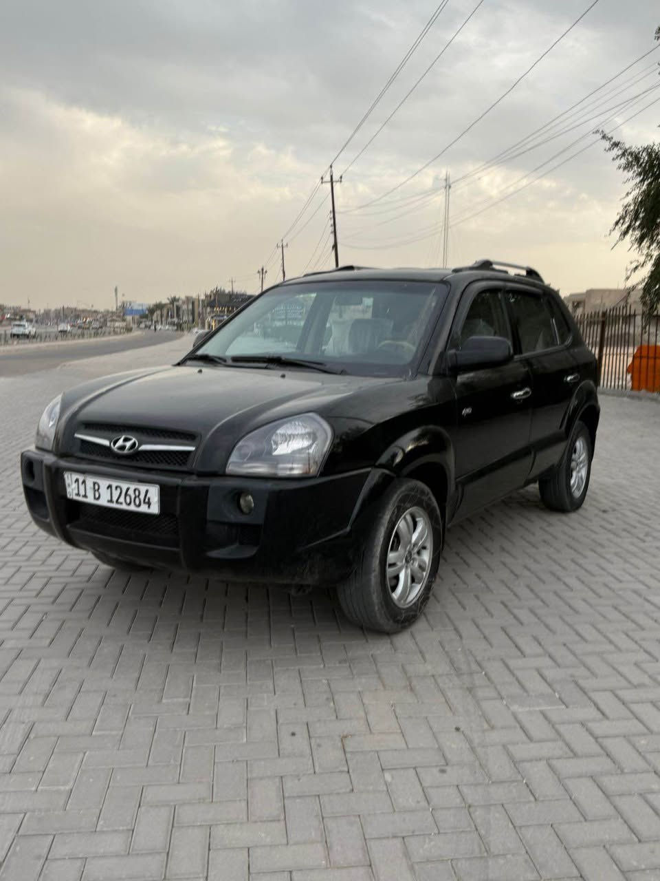 السلام عليكم توسان موديل 2008 خليجي
بيها البنيد صبغ
وبيها الباب الخلف الصدر صبغ بدون دواخل

محرك 2000 دوش4 سلندر
كير AT
السياره بيها شاشه كامره 
تخم تاير 
صدر
دوشمه 
كلهن جدد
***********
مكاني بغداد 
للتفاصيل اتصل
سنويه بسمي بغداد, العراق
