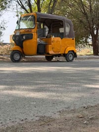 تكتك موديل 22 نظيفه ماتعبانه مكينه مكفوله سعر 8,500 وبيها مجال واتساب ...