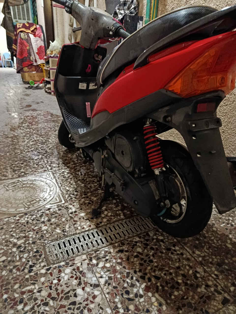 سلام عليكم ماكس عدله
مكينه بلاد.    مرتبه بيه تزويد خفيف  
كهربائيات. كله شلع. شغاله  
وياله مشيف ثقيل  
السعر 650 بيه مجال بصيط 
مكان حي العلام. تقاطع درويش 
للتواصل 👈🏻 ***********
متوفر خاص هم
