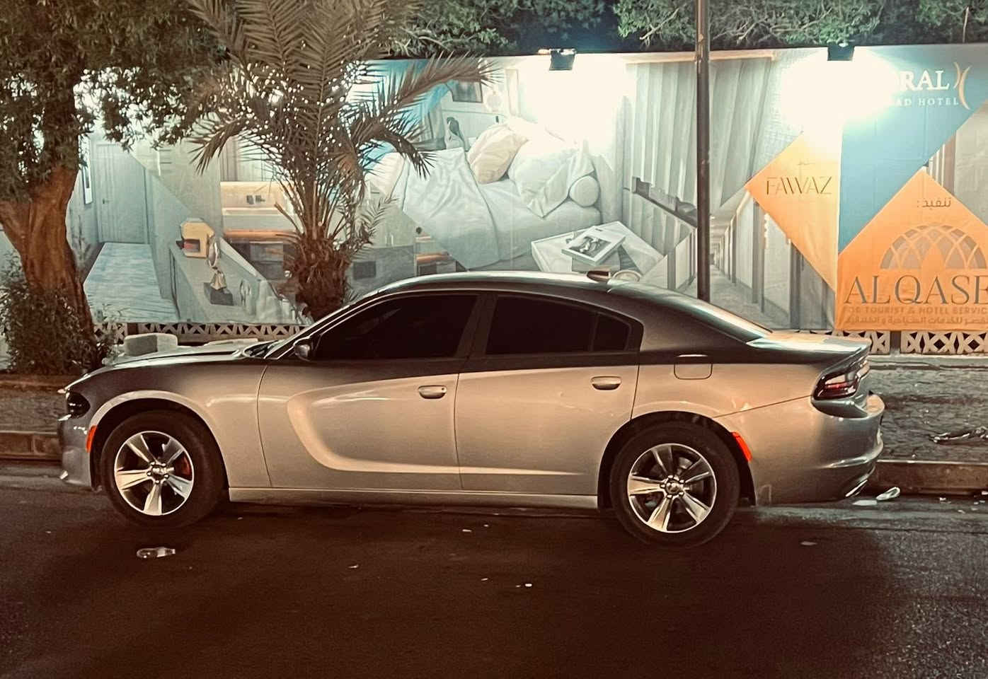 الله
جارجر SXTموديل 2016 دخول جديد كتاب ضباط تحويل ثاني يوم 
العنوان ساحه ميسلون 
للاستفسار ***********
للمعلومه سياره حادثها بسيط بس مبدلين 4 قطع اني ابيع حزام 
مكفول لا لغد ولا شواصي دعاميه كبس
