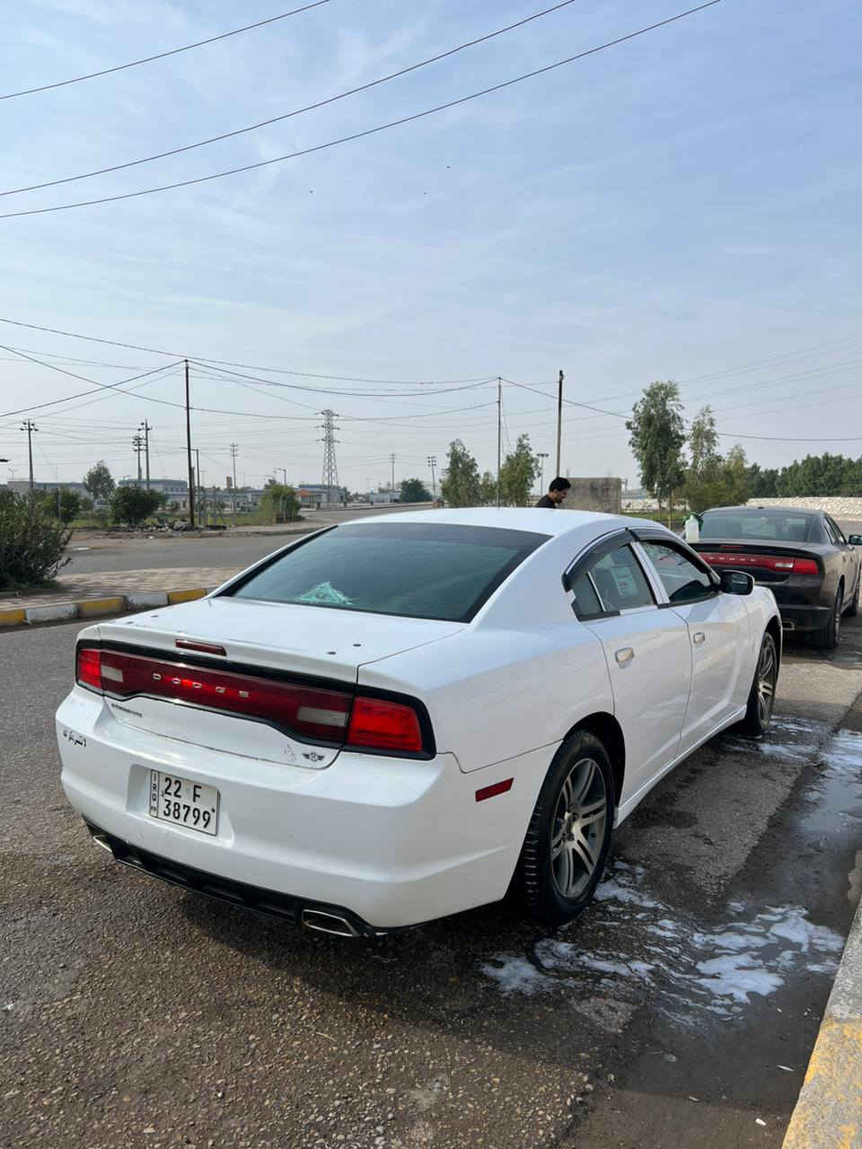 سلام عليكم جارجر البيع موديل 2012 مكفوله ما عده الجاملغ المامي مفتوح رقم السياره اربيل سنويه النتهاء الحد 28 تريد وكاله تريد تحويل سياره جاهزه حداديه تخم تاير كير جديد مكينه جديده سياره جاهزه على اخر حبايه خير من الله  مكان السياره ميسان المجر الكبير  الرقم ***********
