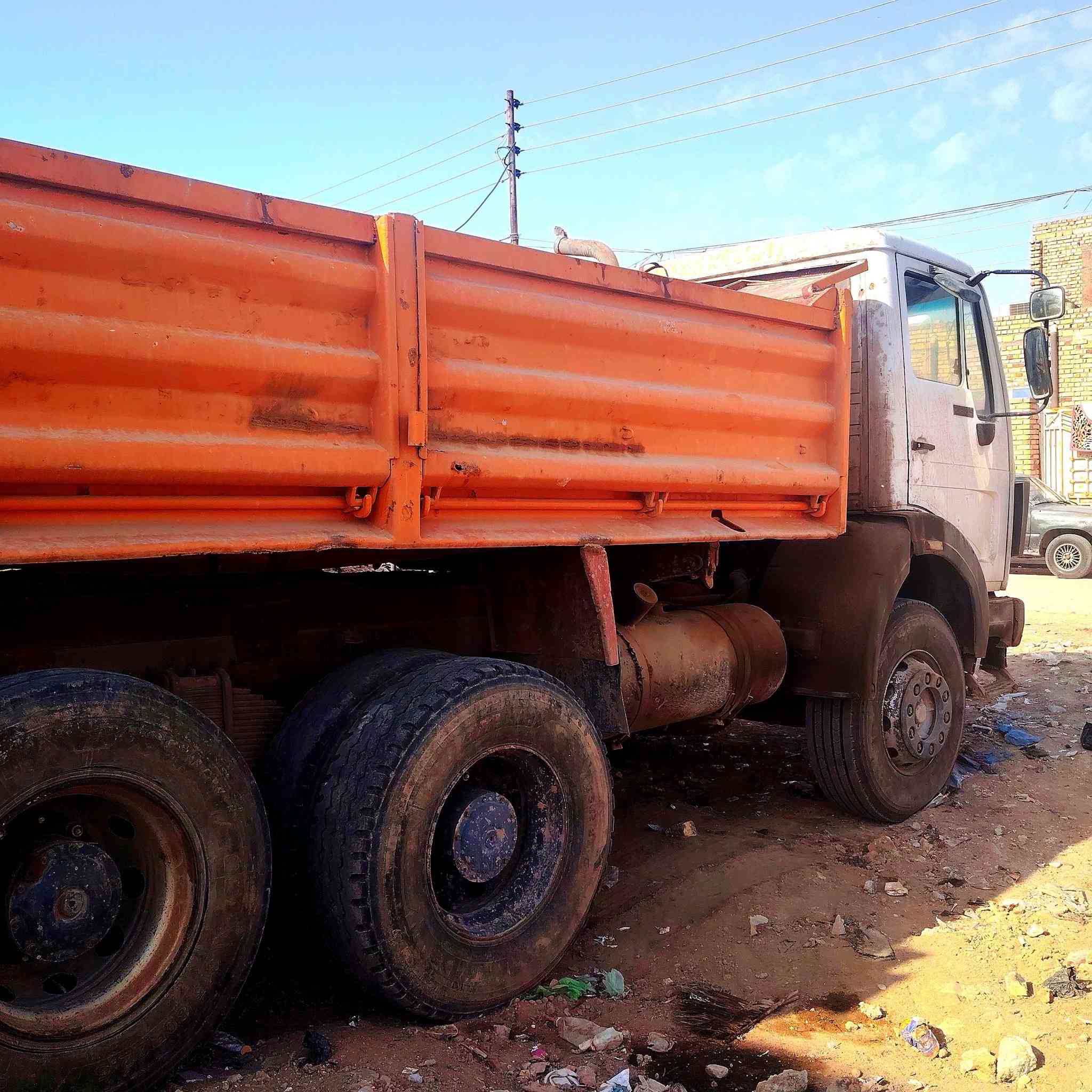 سلام عليكم البي للبيع فرنسي شاصي 90  مكينه 8 محسن كير 90  نص جيف شاصي مكفول رقم انشائيه  السعر 160 الاستفسار ***********
