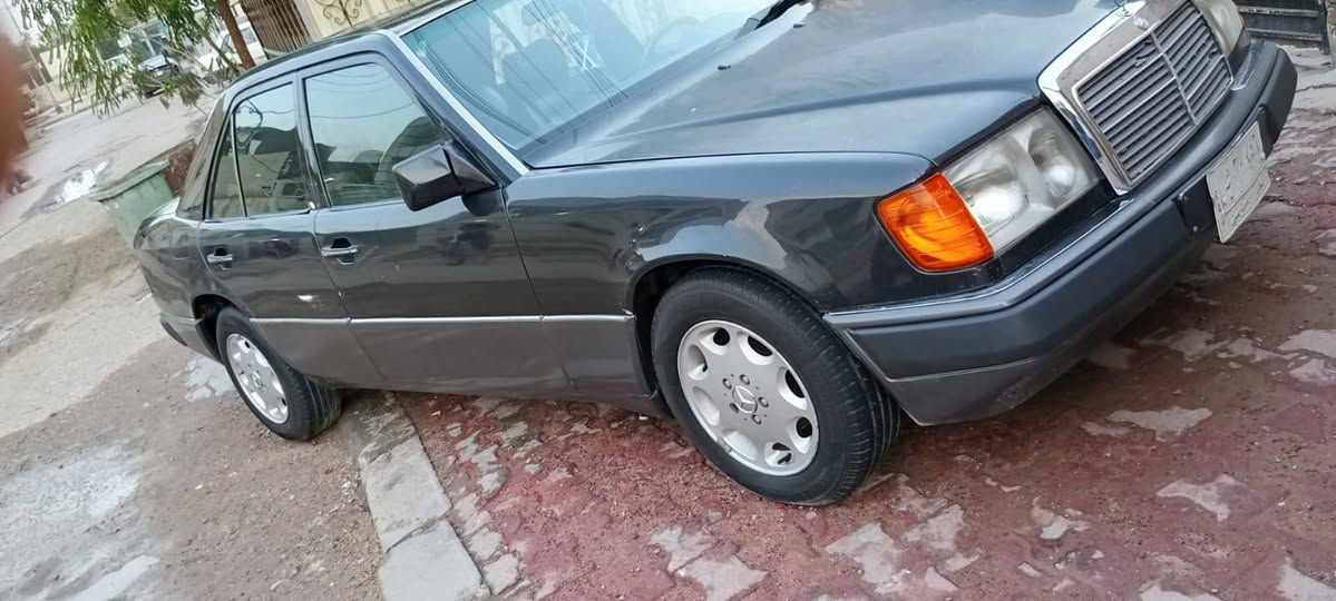 سلام عليكم
مارسدس دب 91 رقم بغداد مشروع وطني
مڪينه وڪير عنكبوت 300 بجيس 
قواعد دبل احواض ڪفاله احلى من البدي 
غرفه جلد اسود ڪهربائيه ڪله شغاله
برده ڪهربائي سلايت طڪتين كله شغال
تخم تاير سياره ڪله نقص ما بيه جاهزه
منضومه  زنون ابيض فول نهار باليل
  مصبوغه عام جماليه
 السعر ( 61 ) وبيه مجال 
مڪاني ميسان 
***********
