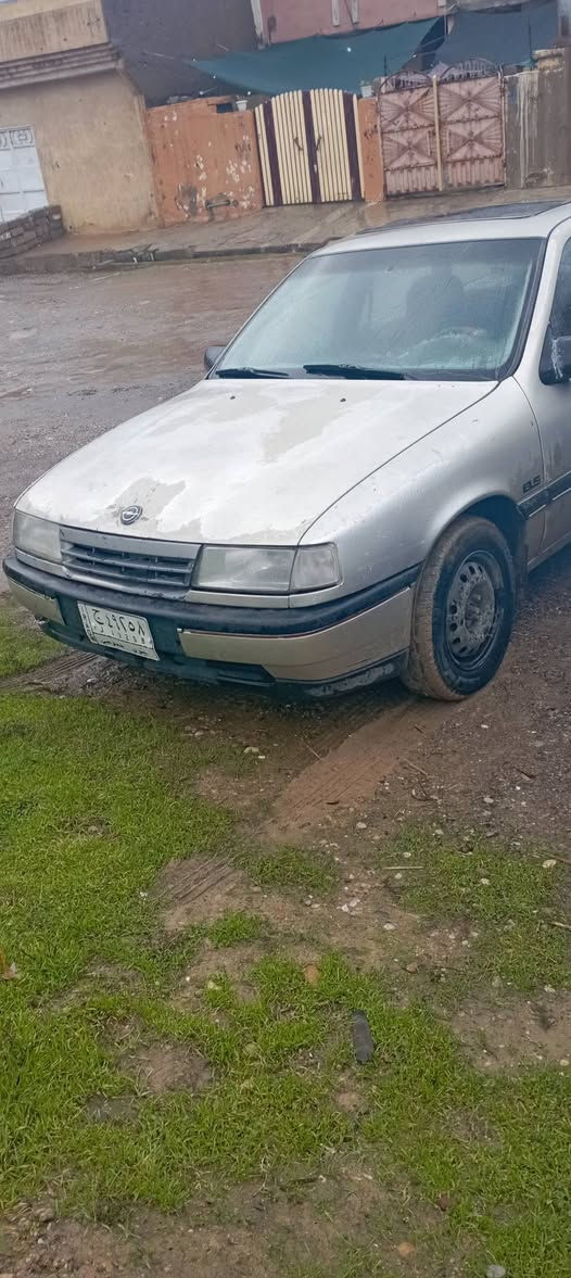 السلام عليكم 
اوبل فكترا جنطه للبيع 
موديل 91
رقم نينوى الماني 
سنويه جديده لل28
حجم المحرك 20 لاصرف والانفخ سياره بلا صبغ بس قحلان 
السعر (36) ورقه وبيها مجال لطيبين 
رقم الموبايل ***********
