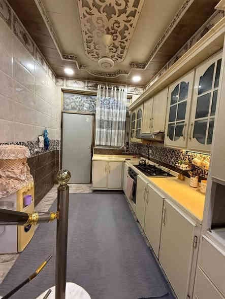 #للبيع #السماوه

بيت للبيع بل ٣٦ بناء طابقين بناء ٢٠٢٢ مسلح 

مساحه البيت // ١٠٧ متر واجهه ٦ ونص

يحتوي على ثلاث غرف نوم وصالتين ومطبخ وبراني ومجمع صحيات عدد ٣

سعر البيت // ١٢٥ مليون

ملاحظه // البيت حر مامطلوب لأي مصرف

موقع البيت/قريب جدآ من معمل المرور مقابل الحكم

للاستفسار أكثر اتصل على *********** أو واتساب أو زيارة المكتب الحضارة للعقارات السماوه حي الحكم مجاور صيدلية آدم

نستقبل جميع العروض العقاريه والتجاريه على الواتساب
