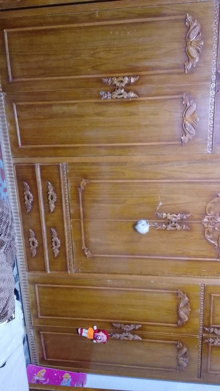 للبيع غرفه نوم ابراج السعر مليون و٣٠٠ للتواصل ***********
