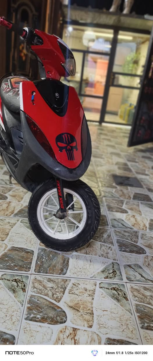 📍بيع مستعجل 

للبيع دراجة ماكس عدلة موديل ٢٠٠٦ شغاله سلف وهندر نظيفة كلش مزود رياضي فقط الصالنصة من يم الشيال شوي بيها كسر قليل كلش السعر ٤٥٠ وبيها مجال مكاني ديالى شهربان الشراي يتصل *********** واتساب 
رقم الثاني *********** 
والخاص ايضا موجود
