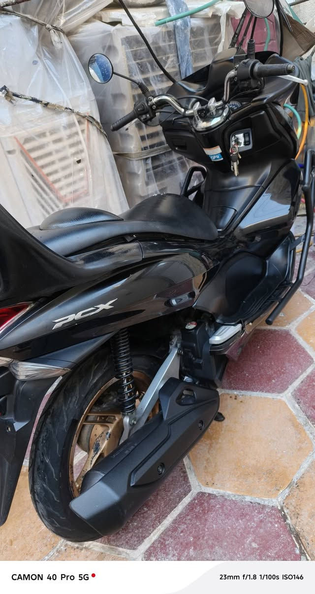 سلام عليكم دراجةpcxجيل اول بيه قمارة بلادي تدفة بل يدات كفاله عامه السعر١٦ورقة للاستفسار *********** مدينة الصدر
