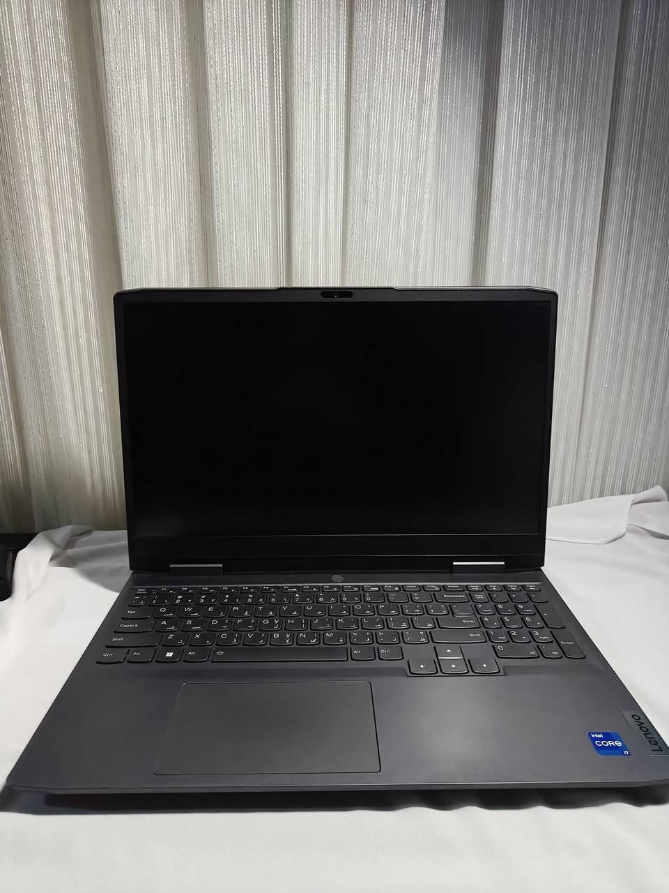 لابتوب قوي لینوفو بکرت شاشه 4060 لكن شوف وصف بیها شيء بسيط
💻 Lenovo LOQ  Gaming Laptop

⚙️ Processor: Intel Core i7-13620H (13th Generation)
🧠 Memory: 8GB DDR5 – 5200MHz
💾 Storage: 512GB NVMe SSD
🎮 Graphics: NVIDIA GeForce RTX 4060 – 8GB
🖥 Display: 15.6" Full HD with 144Hz refresh rate
🪟 Operating System: Genuine Windows 11 Pro (Activated)
تنبيه⛔ : الابتوب نضافتها 80% كمان الشاشه بيها طبع كیبورد ما اعرف يصلح ولا لا لكن انا ابیعها هكذا اي احد يريدها یکتب في تعلیقال او یراسلني واتساب ***********
