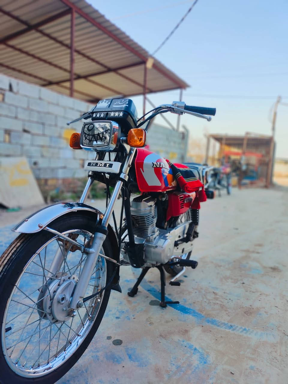 سلام عليكم دراجه أربعه كير نامه شلامجه اوراق صولي شاصي ١٦ ارشه او تعميره٢٥ مكينته ٢٤ كهربايات كله شغله دراجه خير من الله خاص مفتوح تصال *********** مكانه دوانيه قضاء عفك
