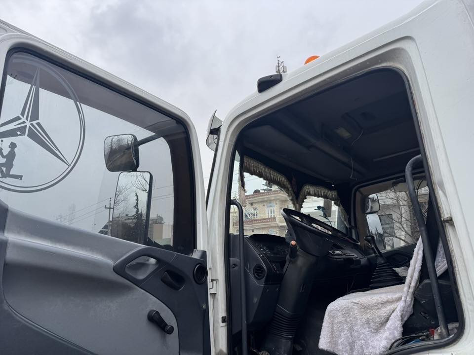 کرواتی ٢٠٠٢ دەبل ئەکسل بۆفرۆشتن   رەقەم تەلەفون***********
