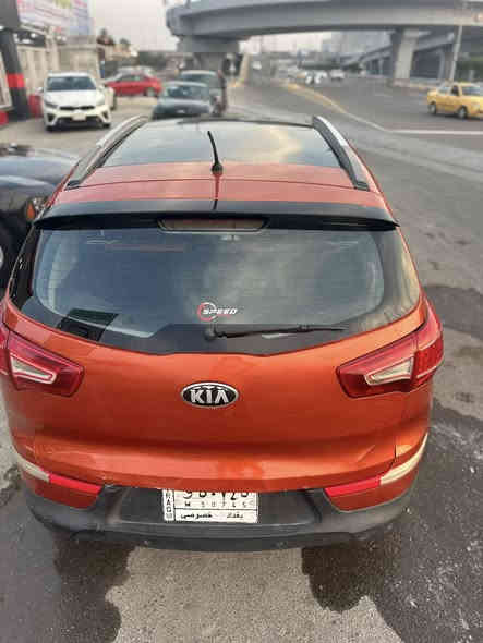 سلام عليكم سبورتج موديل 2013 خليجية السياره 
مكينة 2000 دوش السياره فول مواصفات 
بصمة تحكم ستيرن كامرة بصمة ابواب مري اشاير كشنات جلد مكينة وكير حلوات صدر جديد كشن كهرباء بانوراما قطعتين وهاي بية صبغ قطعتين فقط قبق جنطة وباب مكان السياره بغداد السعر 139 ***********
