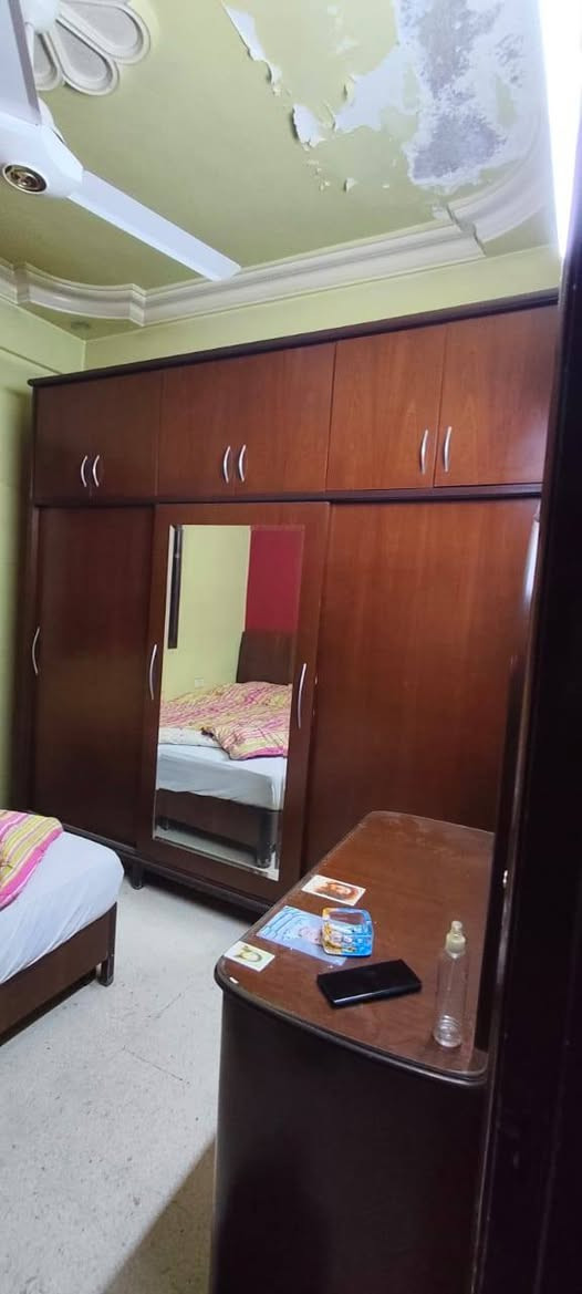 بسم الله الرحمن الرحيم
#شراء وبيع #مستعمل #مفروشات #غرف نوم وغرف أطفال وغرف ضيوف وتخوت مفردة وخزن فردتين للتواصل خاص فقط
#موجود للبيع
#غرفة نوم زان وقشر جوز كاملة تخت عنبر مع فرشة وسكرتون وشفنيرة وكمدينة عدد ٢
#خزانة أبايض .... #تخت مفرد ونص عنبر هيدروليك.... #تخت #مفرد عنبر هيدروليك...سكرتون ميلامين ٥ فردات ...


**إذا كنت صاحب هذا الإعلان وتريد حذفه لأي سبب، رجاءا أرسل رسالة إلى الدعم الفني**