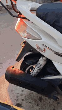 السلام عليكم عيني دراجه سكنس فحل نوزل وفيتبم دراجه حلوه ومكينه بلديه برغي ممفتوح بيهاا للاستفسار ***********
