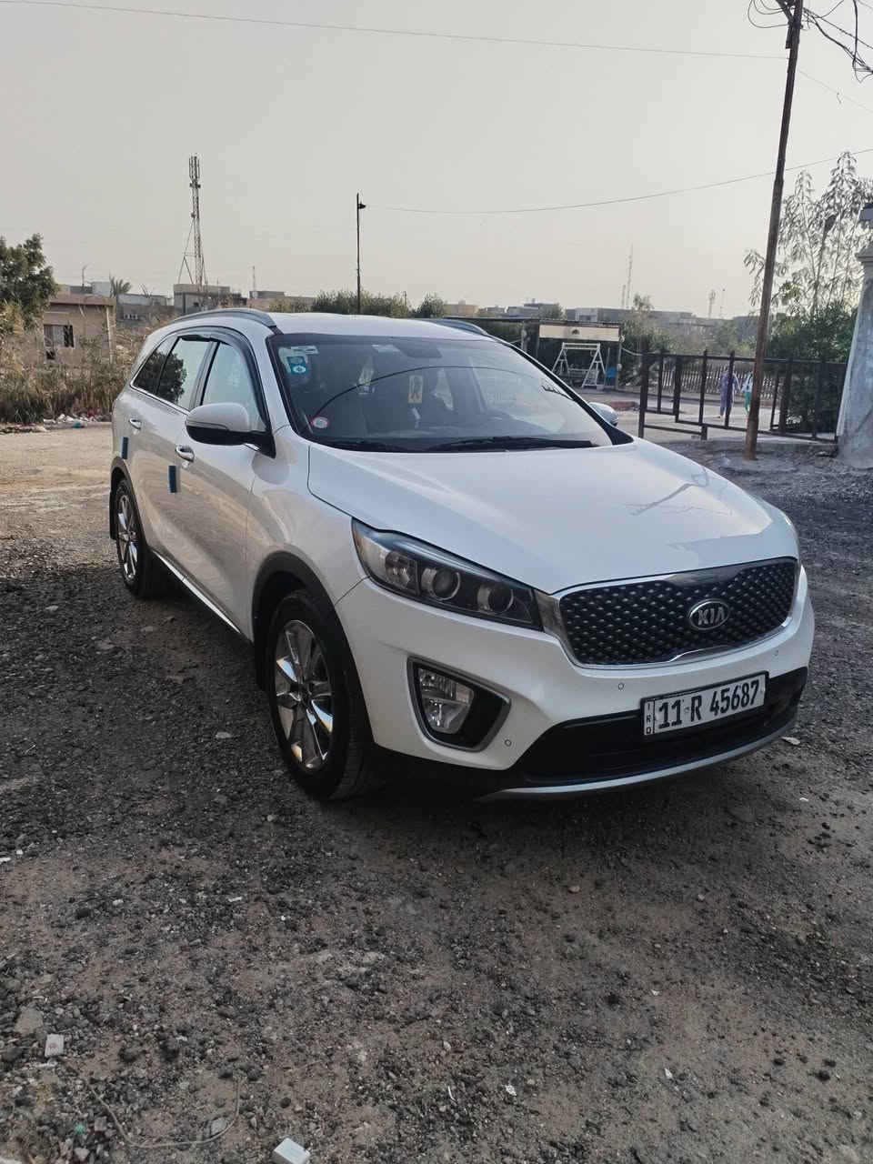 السلام عليكم سيارة سورنتو مكفوله من الشخط والصبغ
سياره خير من الله جديده كلش موديل 2016
فول ماعدا الفتحه  موضح بالفديو
للاستفسار الاتصال *********** مكلف بالنشر 
السعر 215 بيها مجال للطيبين
