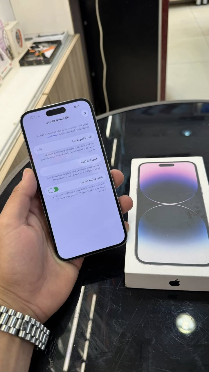 سلام عليكم 14 برو ماكس ذاكره 256 بطاريه 86 جهاز فوللل دبل سيم كارت شخط واحد ما بي ‏ ويا كرتونة  سعره 850 عنوان سيديه ***********
