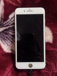 آيفون ٧ بلس • ١٢٨ • دكمه ناقصة