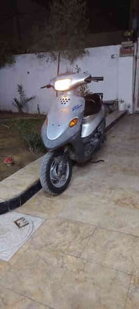 سلا عليكم دراجه ياماها بي جي دراجه نضيفه ما ماشيه بلادي ما ملعوب بيها ...