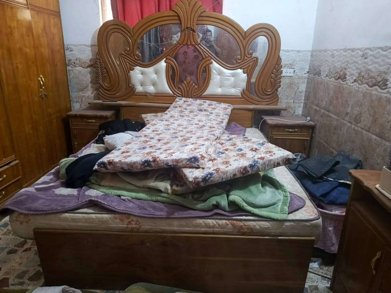 سلام عليكم غرفه تزكام بيع مباشر 
***********
