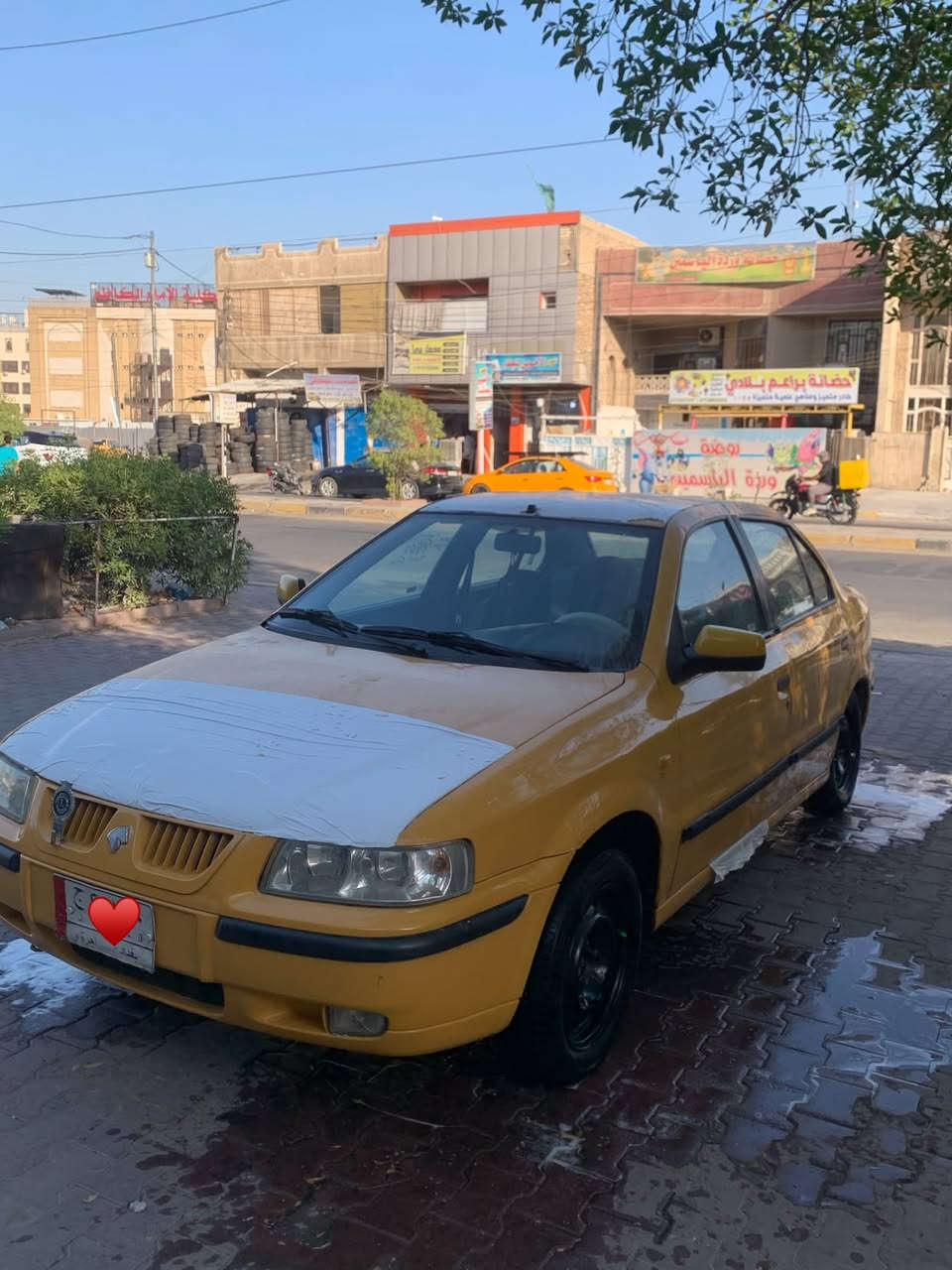 السلام عليكم سمند 10 مكينه وكير قبل جم يوم شدهن تبريد ثلج تخم تاير جديد سيارة جاهزه راعي سيارة بل مدينة بس رقمه راح مني مكان شعب سعر 16 وبيها مجال ***********

